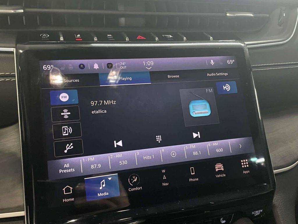 used 2022 Jeep Grand Cherokee car, priced at $30,324