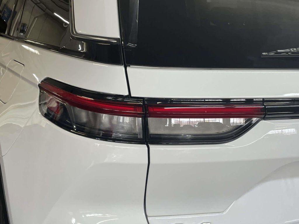 used 2022 Jeep Grand Cherokee car, priced at $30,324