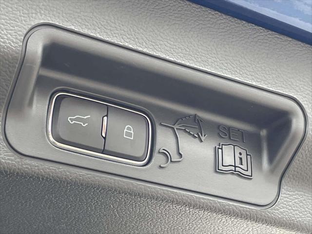 used 2023 Ford Explorer car, priced at $33,998
