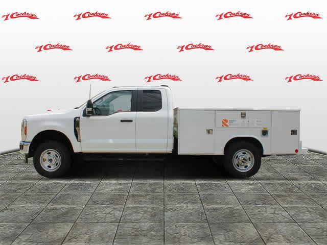 new 2024 Ford F-350 car, priced at $66,295