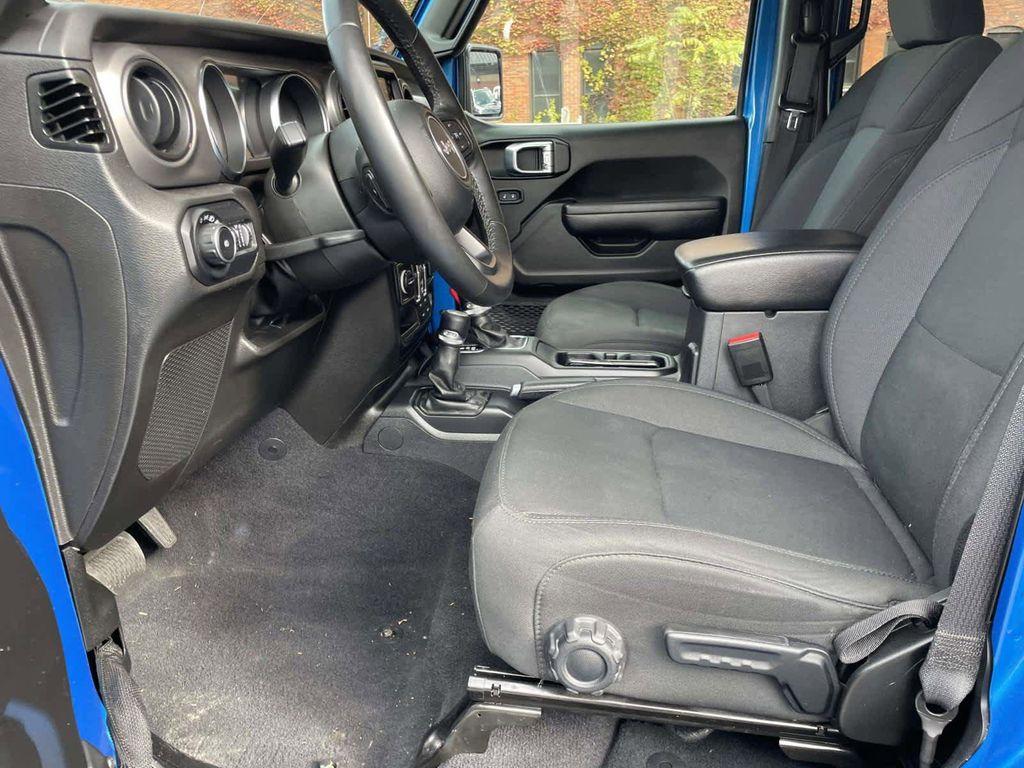 used 2022 Jeep Wrangler Unlimited car, priced at $34,367