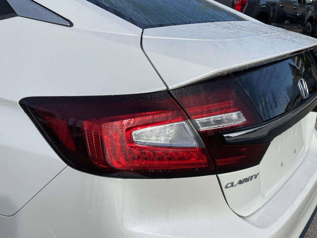 used 2018 Honda Clarity Plug-In Hybrid car, priced at $18,495