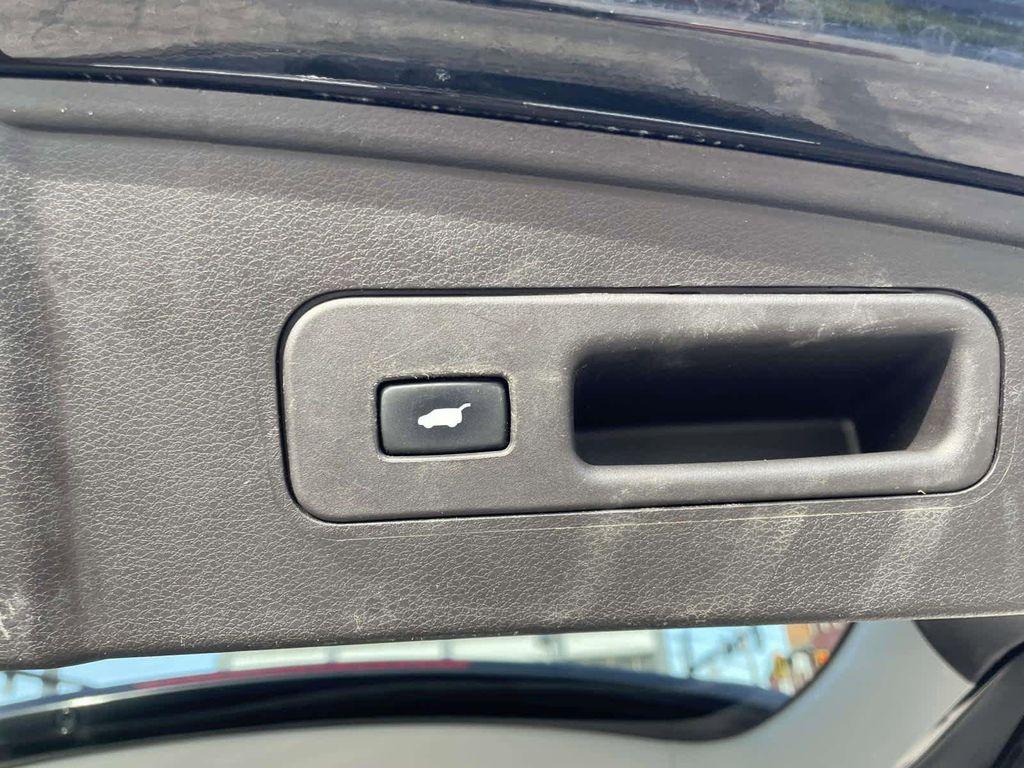 used 2017 Acura MDX car, priced at $19,656