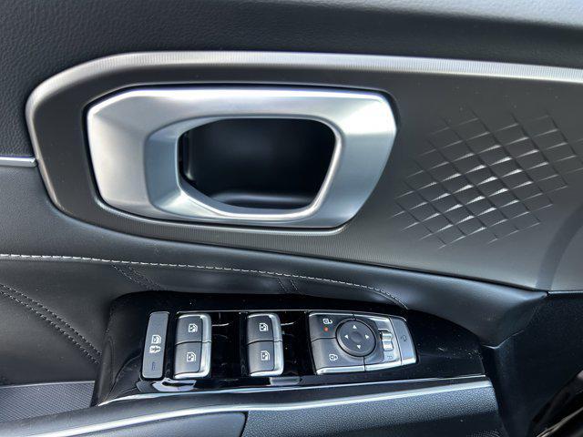 new 2025 Kia Sorento car, priced at $38,933