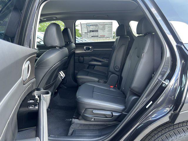 new 2025 Kia Sorento car, priced at $38,933