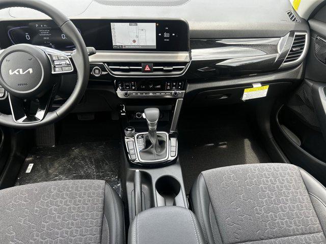 new 2025 Kia Seltos car, priced at $25,908