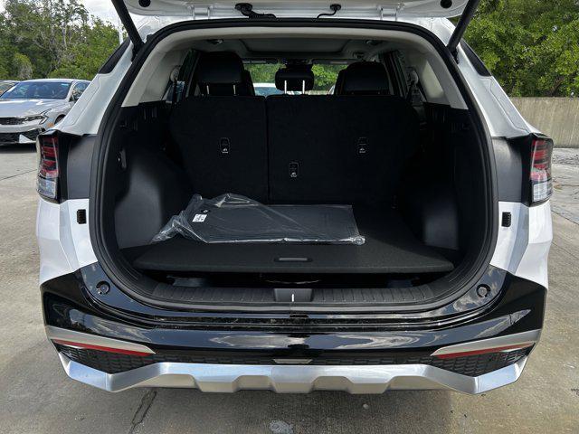 new 2025 Kia Sportage car, priced at $33,727