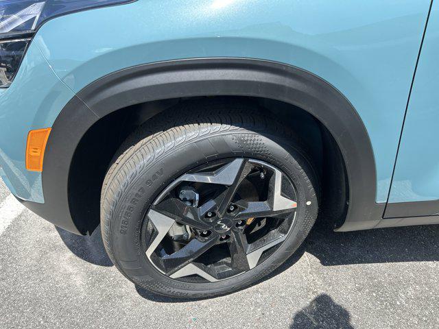 new 2025 Kia Seltos car, priced at $25,255