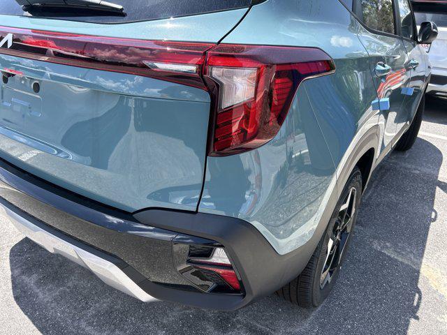 new 2025 Kia Seltos car, priced at $25,255