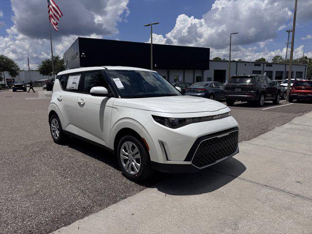 new 2025 Kia Soul car, priced at $21,781