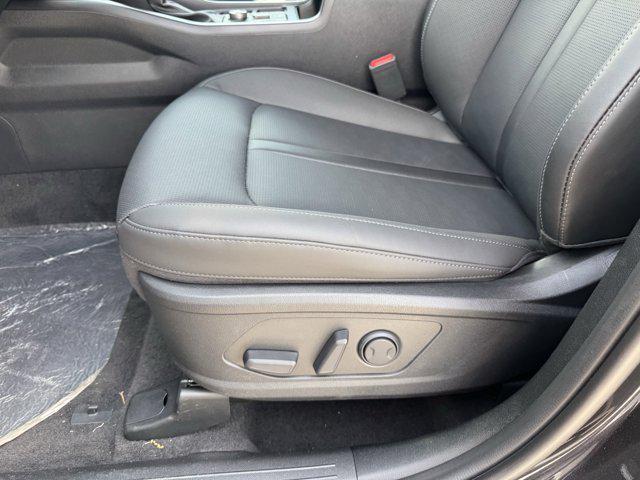 new 2025 Kia Sorento car, priced at $34,374