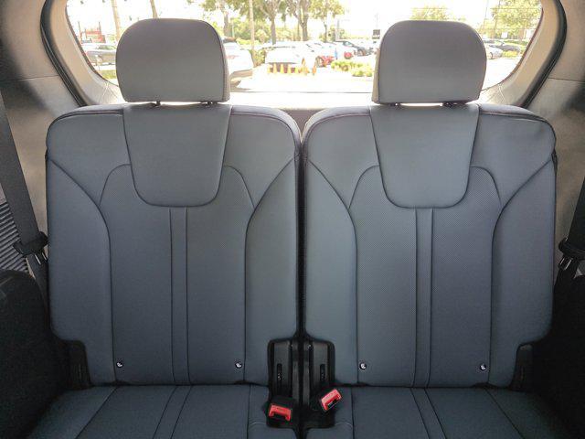 new 2025 Kia Sorento Hybrid car, priced at $45,366
