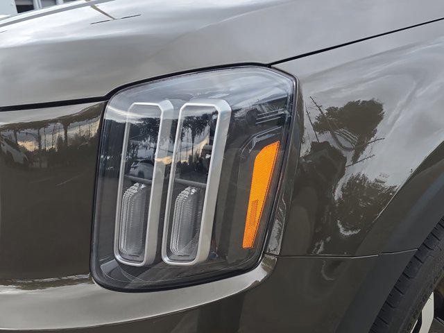 used 2025 Kia Telluride car, priced at $34,404