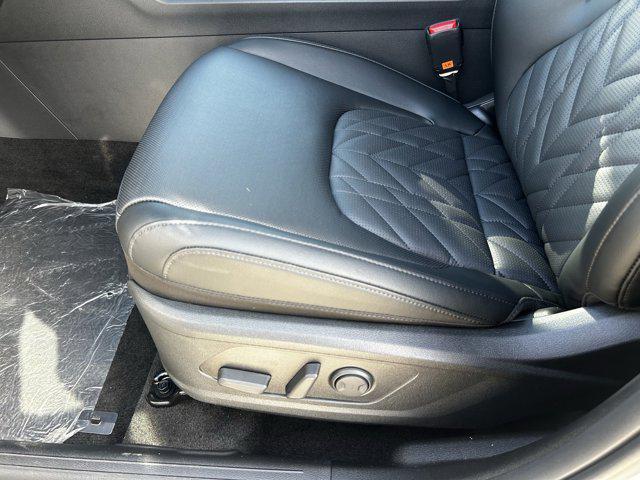 new 2025 Kia Sportage car, priced at $36,501