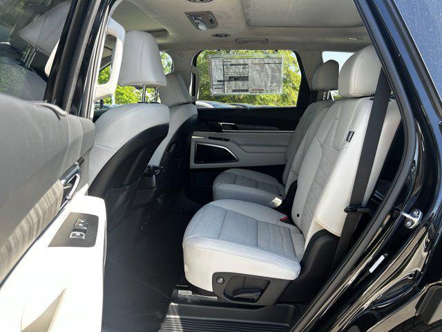 new 2025 Kia Telluride car, priced at $50,936