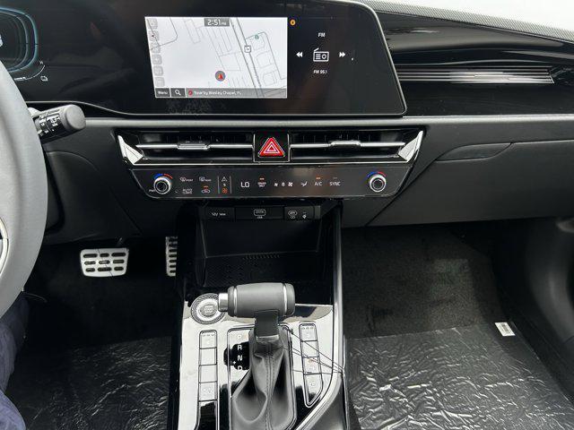 new 2025 Kia Niro car, priced at $31,184