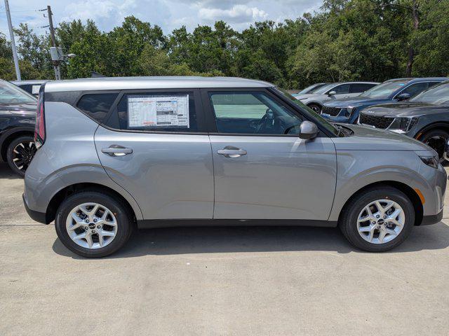 new 2025 Kia Soul car, priced at $21,696