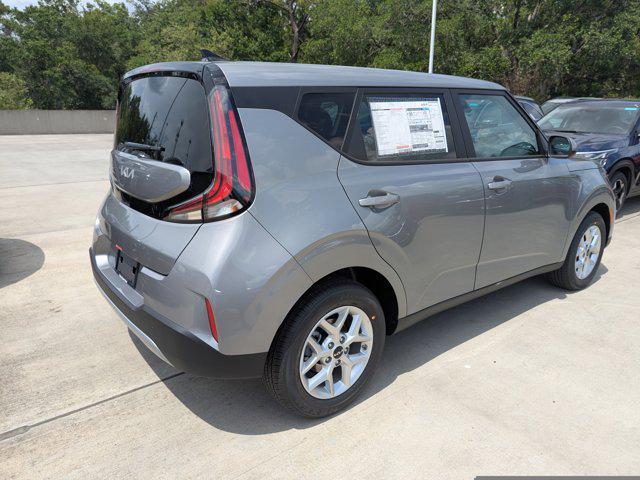 new 2025 Kia Soul car, priced at $21,696