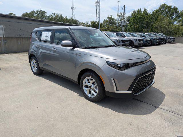 new 2025 Kia Soul car, priced at $21,696