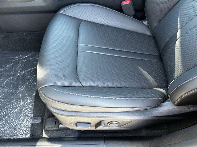 new 2025 Kia Sorento car, priced at $36,473