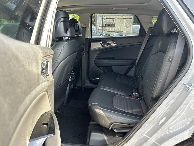 new 2025 Kia Sportage car, priced at $33,542