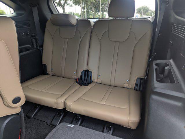 used 2025 Kia Sorento car, priced at $43,700