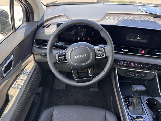 new 2025 Kia Carnival car, priced at $39,420