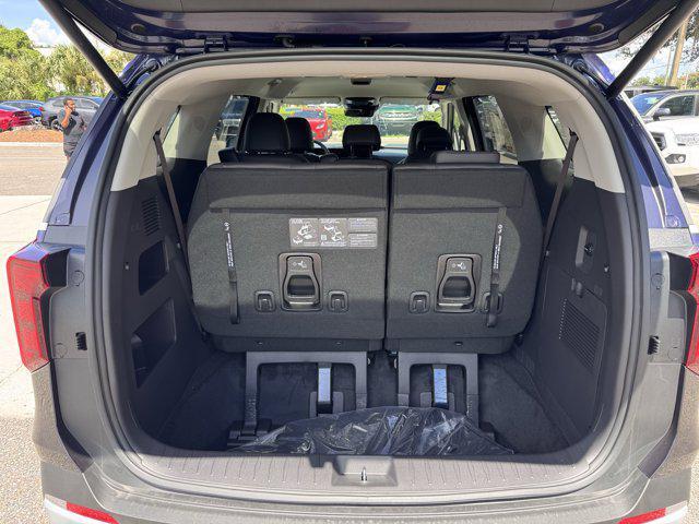 new 2025 Kia Carnival car, priced at $39,420