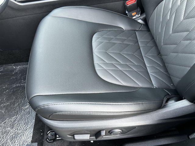 new 2025 Kia Sportage car, priced at $32,274