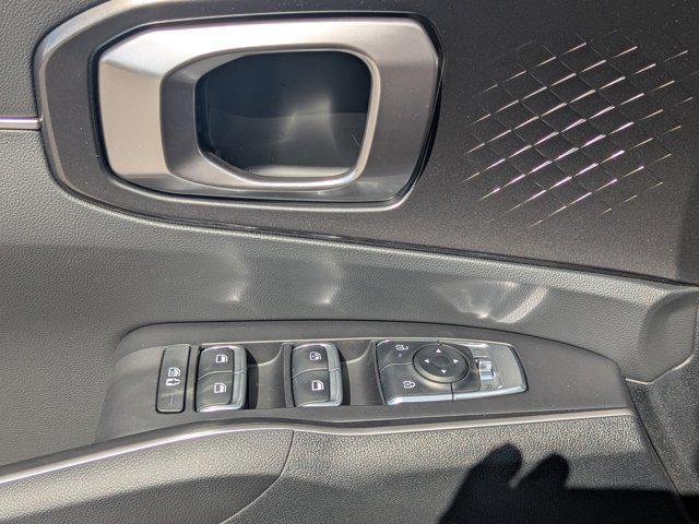 new 2025 Kia Sorento car, priced at $35,543