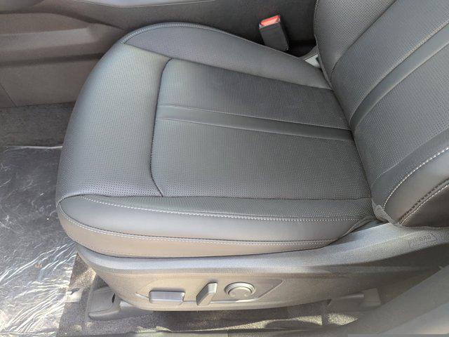 new 2025 Kia Sorento car, priced at $35,543