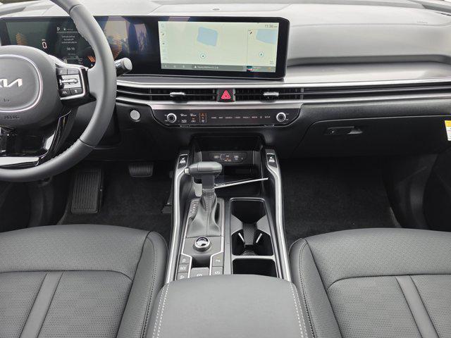new 2025 Kia Sorento car, priced at $34,185