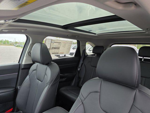 new 2025 Kia Sorento car, priced at $34,185