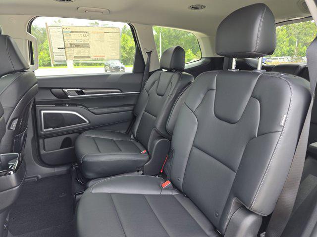 new 2025 Kia Telluride car, priced at $40,212