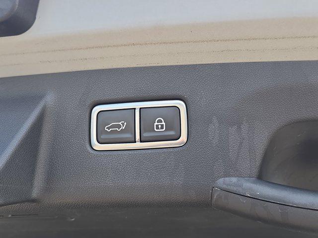 used 2023 Kia Sorento car, priced at $31,792