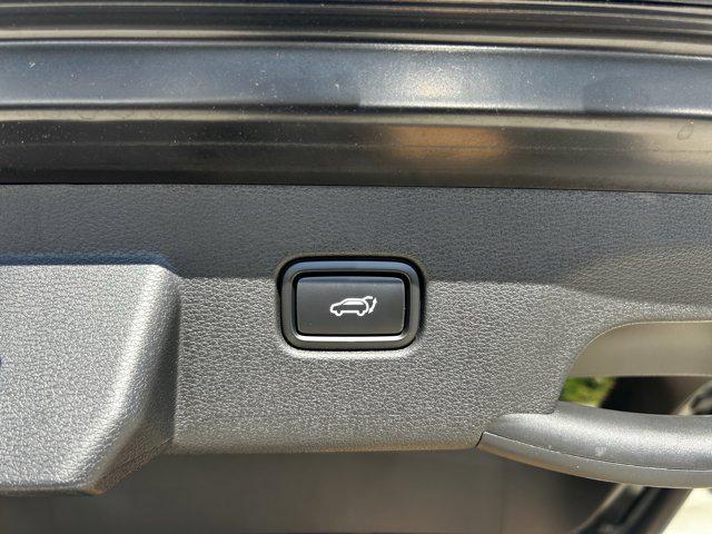 new 2025 Kia Sportage car, priced at $33,074