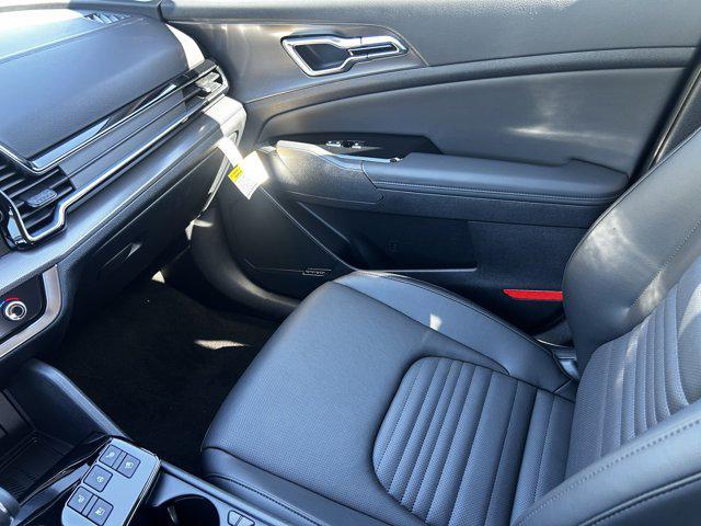 new 2025 Kia Sportage car, priced at $33,074