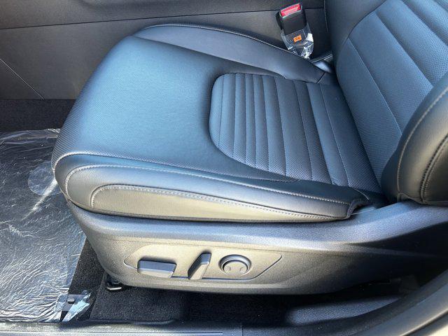 new 2025 Kia Sportage car, priced at $33,074