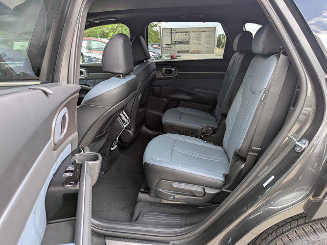 new 2025 Kia Sorento Hybrid car, priced at $45,366