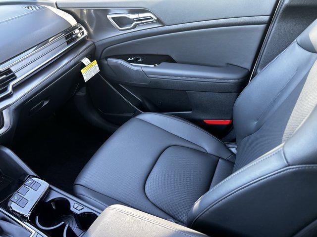 new 2025 Kia Sportage car, priced at $30,599