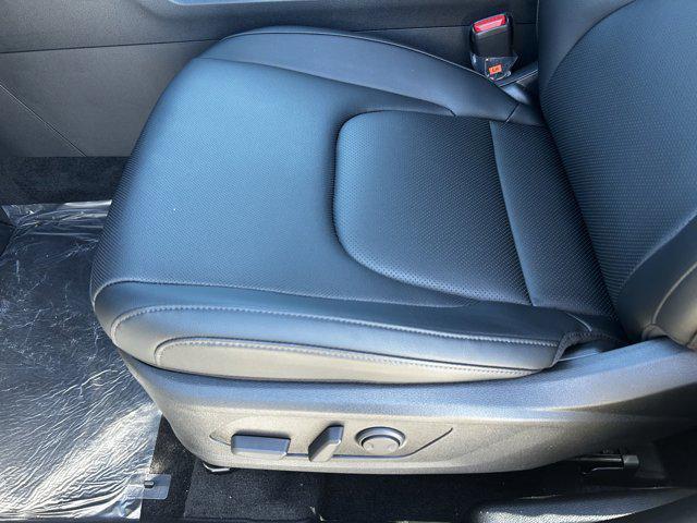 new 2025 Kia Sportage car, priced at $28,162