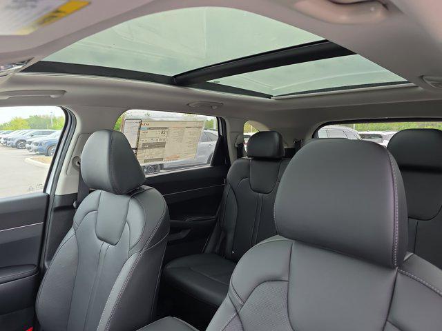 new 2025 Kia Sorento car, priced at $34,428