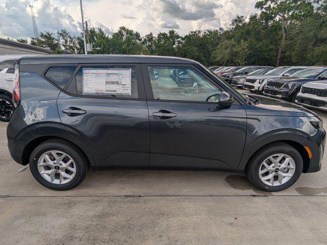 new 2025 Kia Soul car, priced at $21,696