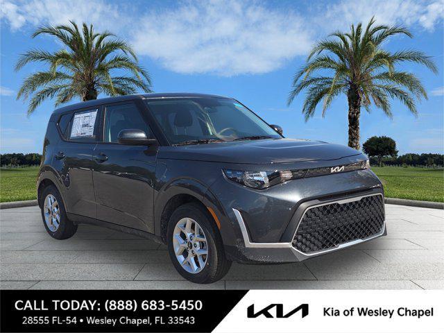 new 2025 Kia Soul car, priced at $22,003