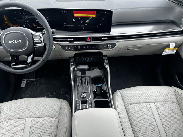 new 2025 Kia Sorento car, priced at $33,916