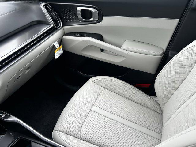 new 2025 Kia Sorento car, priced at $33,916