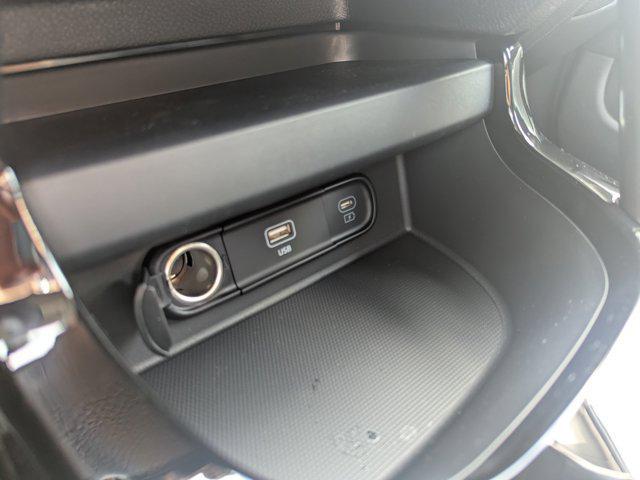 new 2025 Kia Seltos car, priced at $25,908