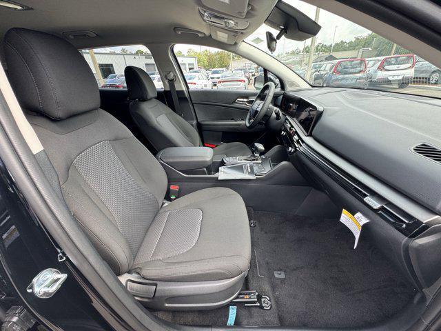 new 2026 Kia Sportage car, priced at $30,625