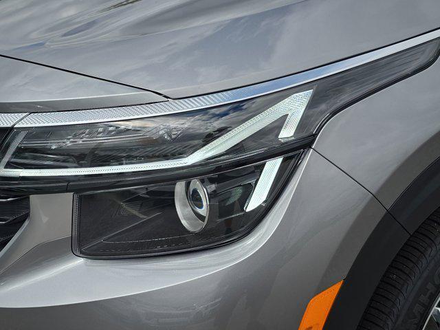 new 2026 Kia Seltos car, priced at $27,463
