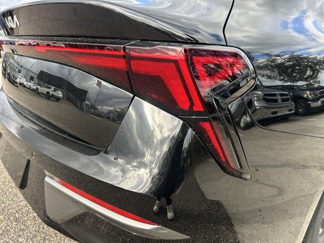 new 2025 Kia K5 car, priced at $25,858